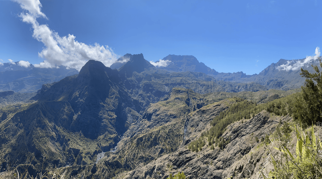 Natural Fuel for an Ultra Mindset - Renald Runs The Grand Raid de la Reunion on mapleROO